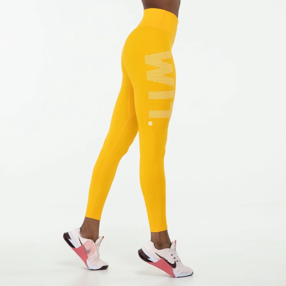 WIT High Rise Large Logo Leggings In Yellow